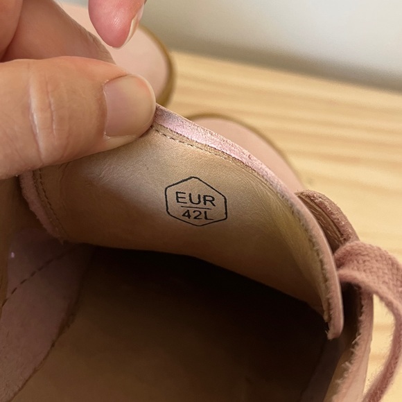 Vivobarefoot 42 Leather Shoes - Picture 5 of 5